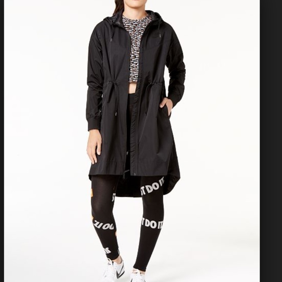 nike sportswear shield windrunner